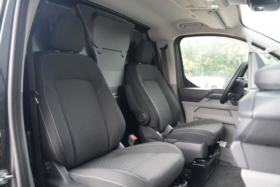 Ford Transit Custom 320 2.0 TDCI L2H1 Trend 170pk AWD 4x4 INCLUSIEF BPM - 2x Schuif - 1+1 Stoel - Trekhaak - Stoel/Stuurverwarming - ACC - Blindspot