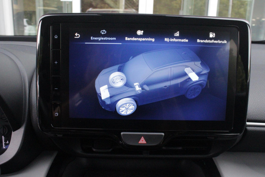 Toyota Yaris Cross 1.5 Hybrid Dynamic | KEYLESS ENTRY / START | VOORSTELEN VERWARMD | STUUR VERWARMING | HEAD-UP DISPLAY | LED KOPLAMPEN | ADAPTIVE CRUISE CONTROL | LANE ASIST |  ELEKTRISCH BEDIENBARE ACHTERKLEP | DRAADLOOS APPLE CARPLAY | ANDROID AUTO |  ACHTERUITRIJCAMERA | DRAADLOZE TELEFOONLADER | VOORRUIT VERWARMING | 16" LICHTMETALEN VELGEN |