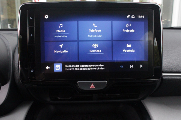 Toyota Yaris Cross 1.5 Hybrid Dynamic | KEYLESS ENTRY / START | VOORSTELEN VERWARMD | STUUR VERWARMING | HEAD-UP DISPLAY | LED KOPLAMPEN | ADAPTIVE CRUISE CONTROL | LANE ASIST |  ELEKTRISCH BEDIENBARE ACHTERKLEP | DRAADLOOS APPLE CARPLAY | ANDROID AUTO |  ACHTERUITRIJCAMERA | DRAADLOZE TELEFOONLADER | VOORRUIT VERWARMING | 16" LICHTMETALEN VELGEN |