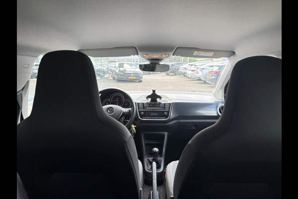 Volkswagen up! 1.0 | Cruise control | Camera | Climate control