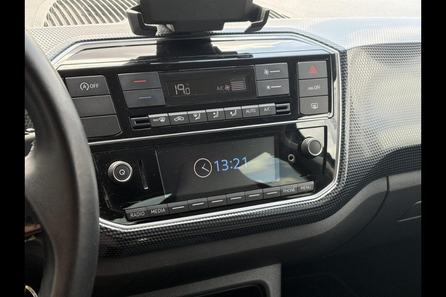 Volkswagen up! 1.0 | Cruise control | Camera | Climate control
