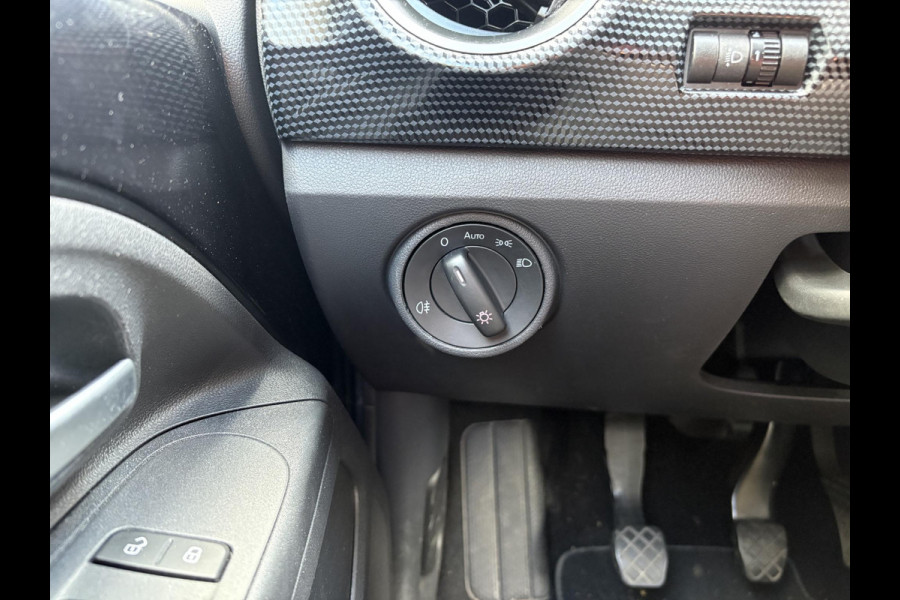 Volkswagen up! 1.0 | Cruise control | Camera | Climate control