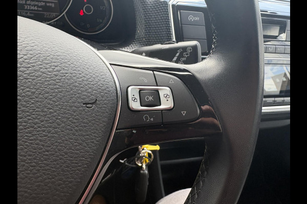 Volkswagen up! 1.0 | Cruise control | Camera | Climate control