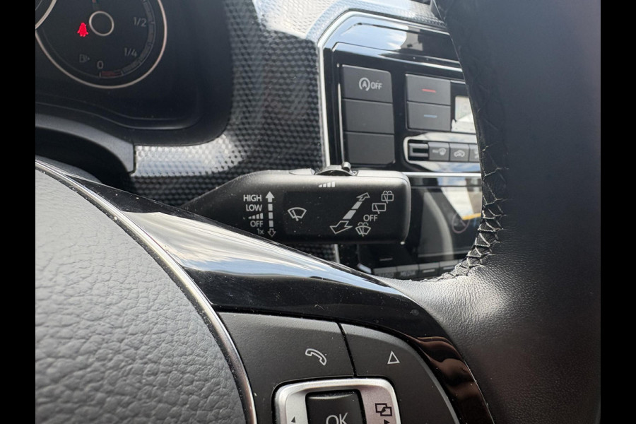 Volkswagen up! 1.0 | Cruise control | Camera | Climate control