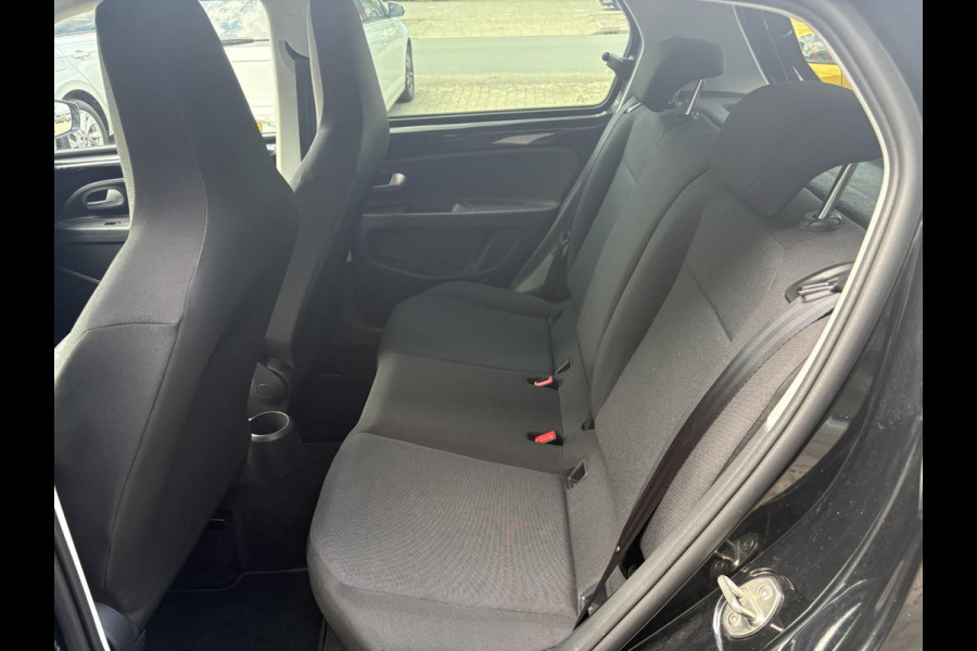 Volkswagen up! 1.0 | Cruise control | Camera | Climate control