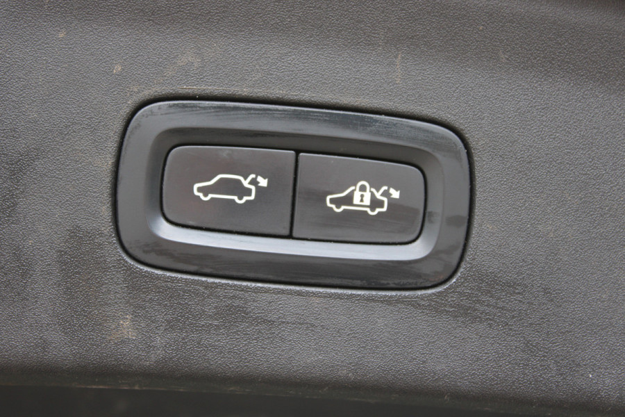 Polestar 2 Long Range Dual Motor Launch Edition 78kWhV SOh 92,5% PANO LED TREKHAAK 136000KM!!!