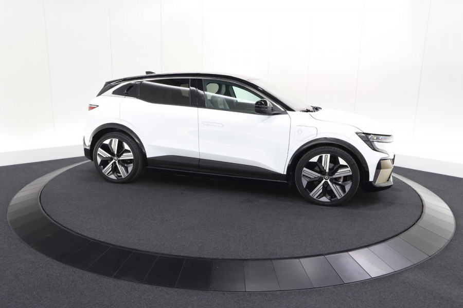 Renault Mégane E-Tech EV60 Optimum Charge Iconic | 360 Camera | Harman Kardon | Stoelmassage | Dodehoekdetectie