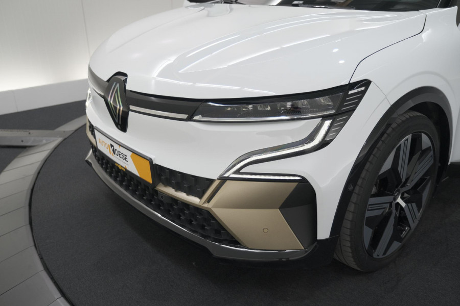 Renault Mégane E-Tech EV60 Optimum Charge Iconic | 360 Camera | Harman Kardon | Stoelmassage | Dodehoekdetectie