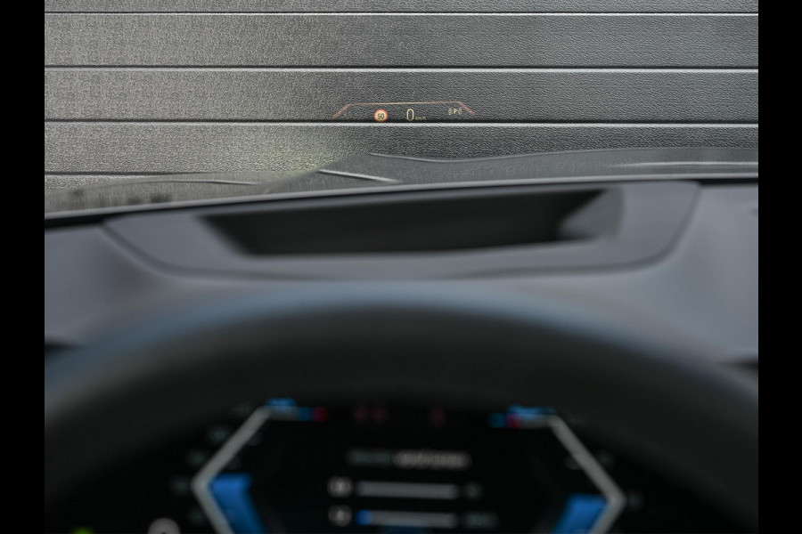 BMW X5 xDrive50e M-Sport | Panoramadak | Active Cruise | Harman/Kardon | Head-Up | 360 Camera | Ambiance Interieur | Memory Seats | Luchtvering | Stoel Verwarming V+A