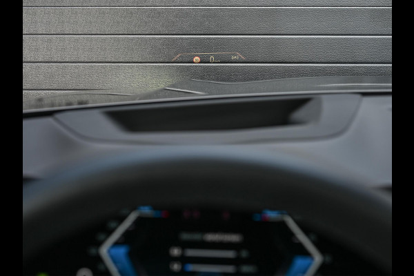 BMW X5 xDrive50e M-Sport | Panoramadak | Active Cruise | Harman/Kardon | Head-Up | 360 Camera | Ambiance Interieur | Memory Seats | Luchtvering | Stoel Verwarming V+A