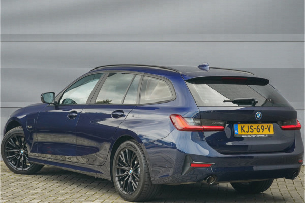 BMW 3 Serie Touring 330e ACC Laser HUD Keyless Camera 18"