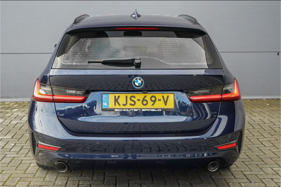 BMW 3 Serie Touring 330e ACC Laser HUD Keyless Camera 18"
