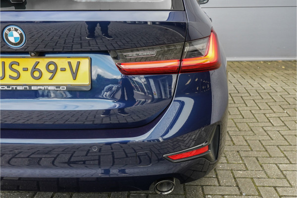 BMW 3 Serie Touring 330e ACC Laser HUD Keyless Camera 18"