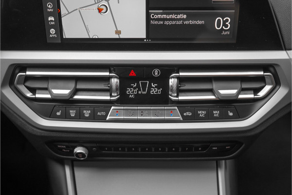 BMW 3 Serie Touring 330e ACC Laser HUD Keyless Camera 18"