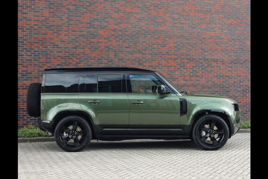 Land Rover Defender 110 P300e X-Dynamic SE | Nieuw! - Pano - Trekhaak - Meridian