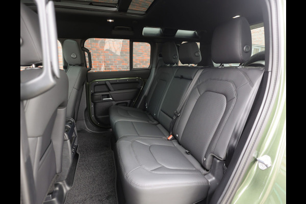 Land Rover Defender 110 P300e X-Dynamic SE | Nieuw! - Pano - Trekhaak - Meridian