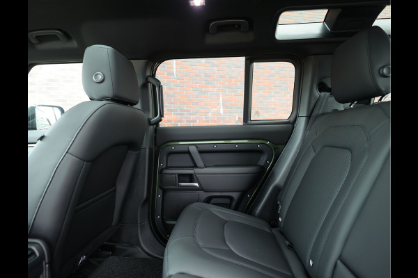 Land Rover Defender 110 P300e X-Dynamic SE | Nieuw! - Pano - Trekhaak - Meridian