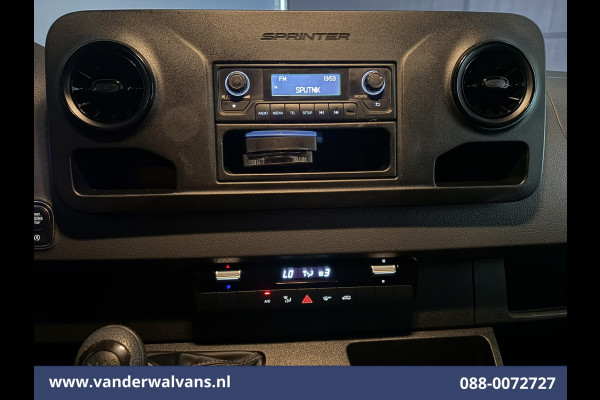 Mercedes-Benz Sprinter 211 CDI 115pk L2H2 Euro6 Airco | Trekhaak | Bijrijdersbank Bluetooth telefoonvoorbereiding