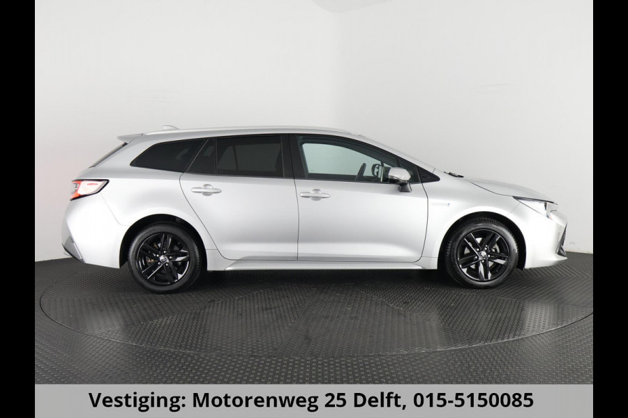 Toyota Corolla Touring Sports 1.8 HYBRID BLACKLINE ED. GARANTIE TOT 06-2031 CLOUD NAVIGATIE. ADAPTIEVE CRUISE CONTROL . ACHTERUITRIJ CAMERA . APPLE CARPLAY & ANDRIOD AUTO .