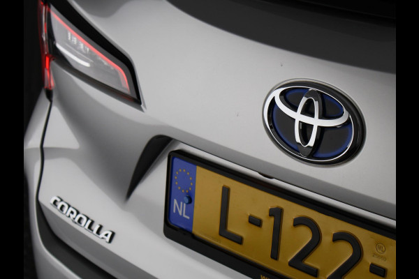 Toyota Corolla Touring Sports 1.8 HYBRID BLACKLINE ED. GARANTIE TOT 06-2031 CLOUD NAVIGATIE. ADAPTIEVE CRUISE CONTROL . ACHTERUITRIJ CAMERA . APPLE CARPLAY & ANDRIOD AUTO .
