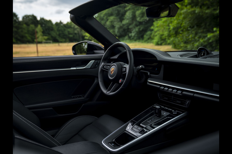 Porsche 911 Cabrio 992-2 Carrera SportDesign | Facelift | Stoelventilatie | Sportuitlaat | Bose
