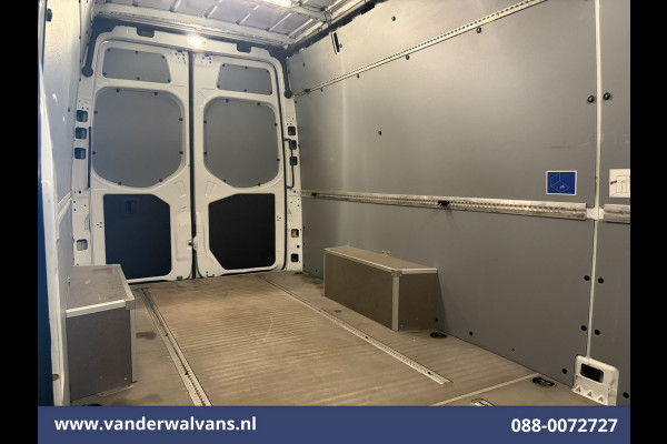 Mercedes-Benz Sprinter 317 CDI 170pk L3H2 Euro6 Airco | 360 Graden Camera | Navigatie | Apple Carplay | Chauffeursstoel Cruisecontrol, Android Auto, Stoelverwarming, 270 Graden Achterdeuren, Parkeersensoren, Bijrijdersbank