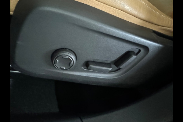 Volvo XC40 1.5 T5 Recharge R-Design Pano|Trekhaak|Blindspot|Memory|H/K|Keyless