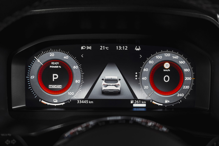 Nissan QASHQAI 1.5 e-Power 190 PK Business Design | Pano | Dig. Cockpit | Adapt. Cruise | PDC | 360 Camera | NAV + App. Connect | ECC | DAB | LM 18" |