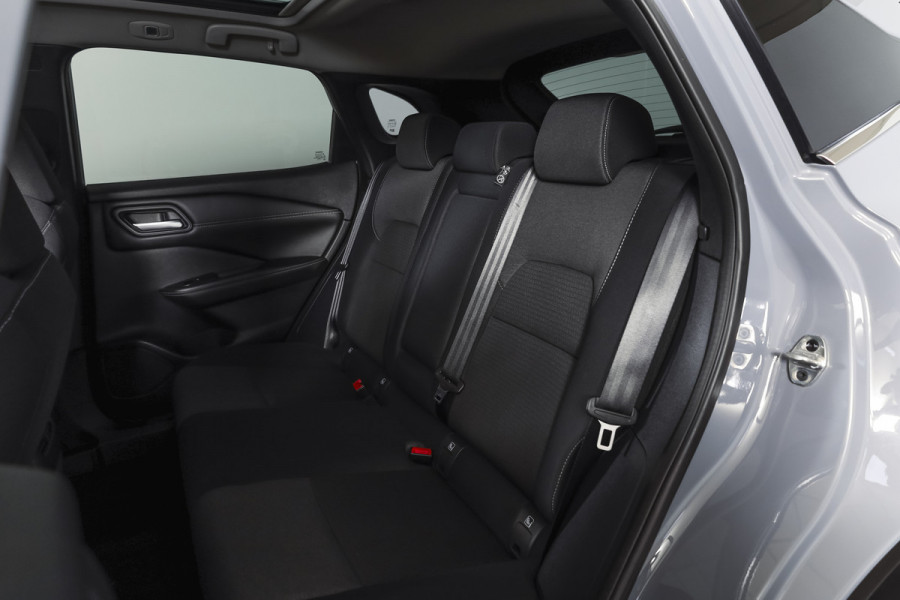Nissan QASHQAI 1.5 e-Power 190 PK Business Design | Pano | Dig. Cockpit | Adapt. Cruise | PDC | 360 Camera | NAV + App. Connect | ECC | DAB | LM 18" |