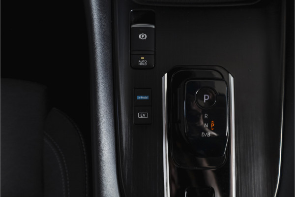 Nissan QASHQAI 1.5 e-Power 190 PK Business Design | Pano | Dig. Cockpit | Adapt. Cruise | PDC | 360 Camera | NAV + App. Connect | ECC | DAB | LM 18" |