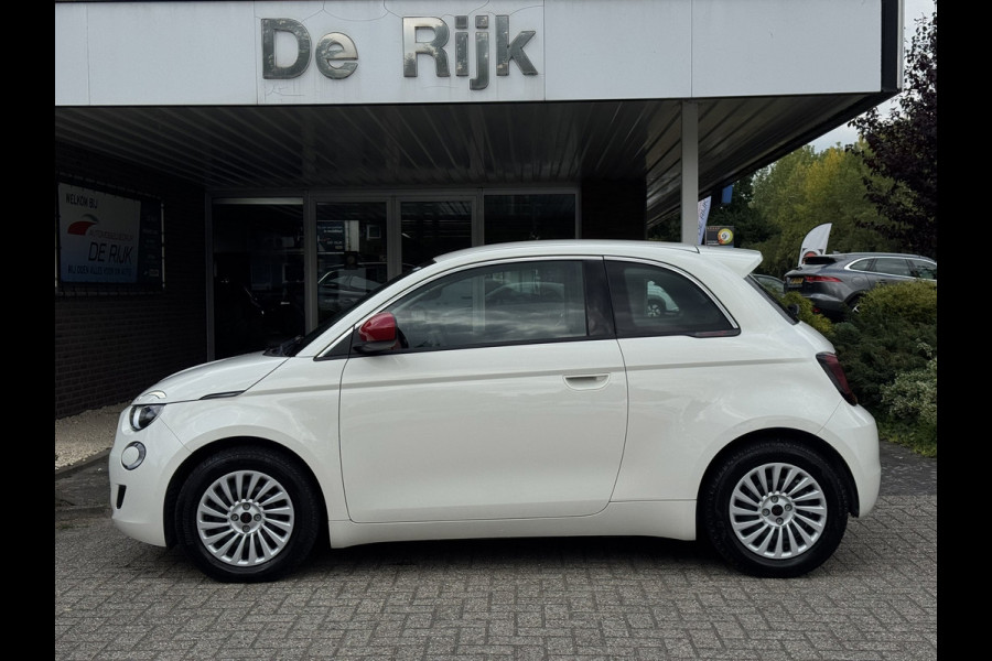 Fiat 500E 24kWh RED | Navi, Cruise, Climate, Lane Assist |