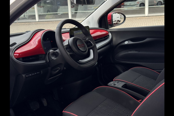 Fiat 500E 24kWh RED | Navi, Cruise, Climate, Lane Assist |