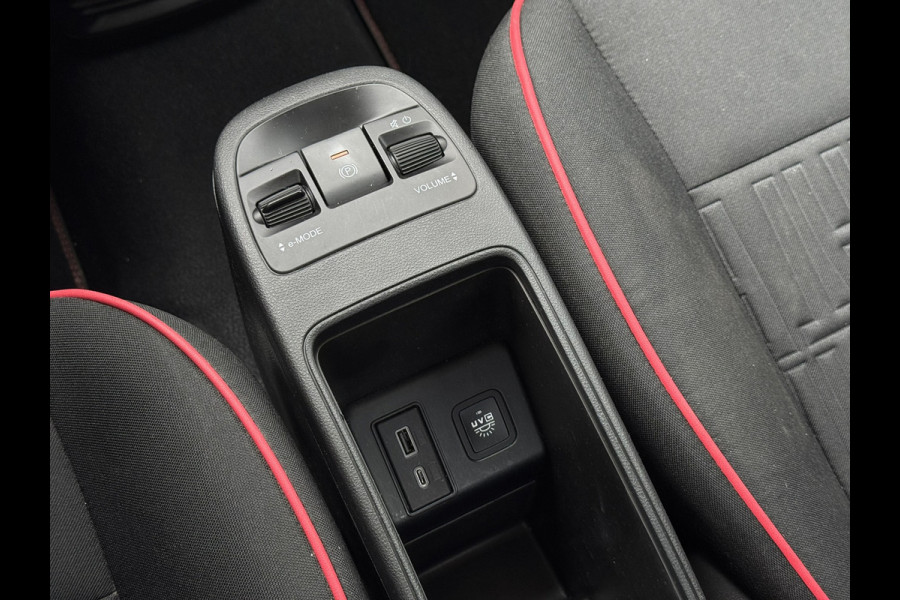 Fiat 500E 24kWh RED | Navi, Cruise, Climate, Lane Assist |
