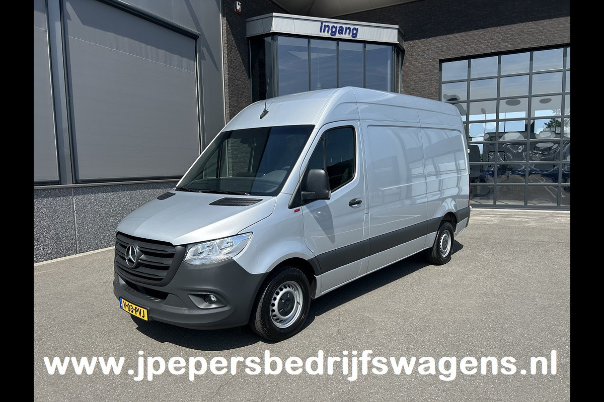 Mercedes-Benz Sprinter 317 CDI L2 H2 MBUX / Carplay navigatie / Cruise control / Airco / 270 Graden achterdeuren