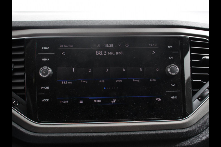 Volkswagen T-Roc 1.5 TSI 150pk DSG Style Team Climate Control Camera Parkeer sensoren Adaptive Cruise control Dab Electrisch bedienbare kofferbak Lichtmetalen Velgen