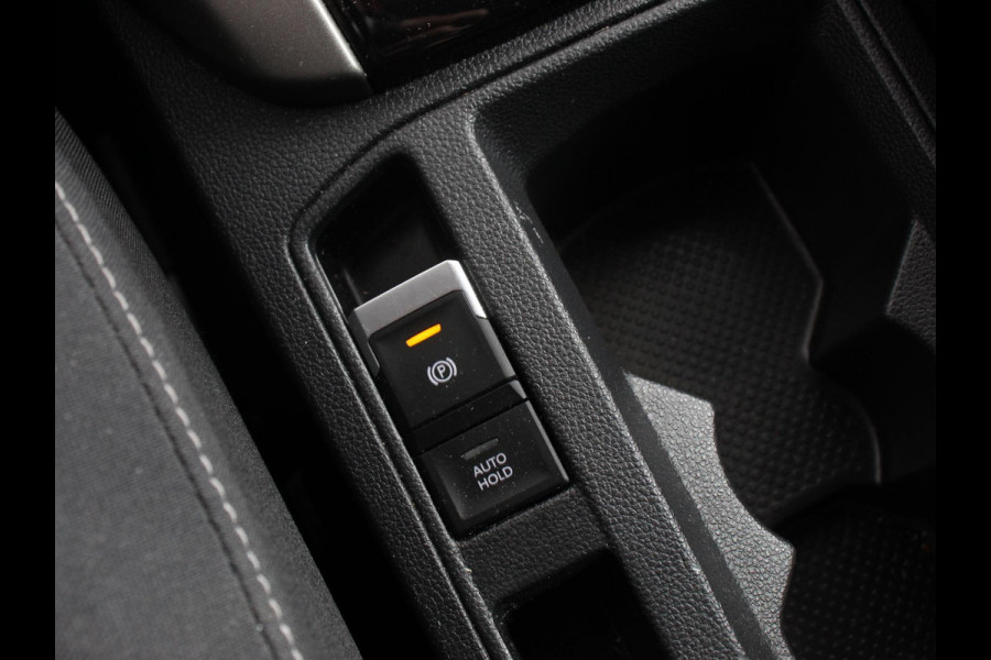 Volkswagen T-Roc 1.5 TSI 150pk DSG Style Team Climate Control Camera Parkeer sensoren Adaptive Cruise control Dab Electrisch bedienbare kofferbak Lichtmetalen Velgen