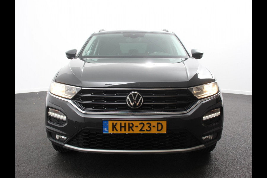 Volkswagen T-Roc 1.5 TSI 150pk DSG Style Team Climate Control Camera Parkeer sensoren Adaptive Cruise control Dab Electrisch bedienbare kofferbak Lichtmetalen Velgen