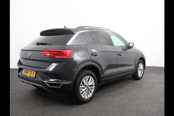 Volkswagen T-Roc 1.5 TSI 150pk DSG Style Team Climate Control Camera Parkeer sensoren Adaptive Cruise control Dab Electrisch bedienbare kofferbak Lichtmetalen Velgen