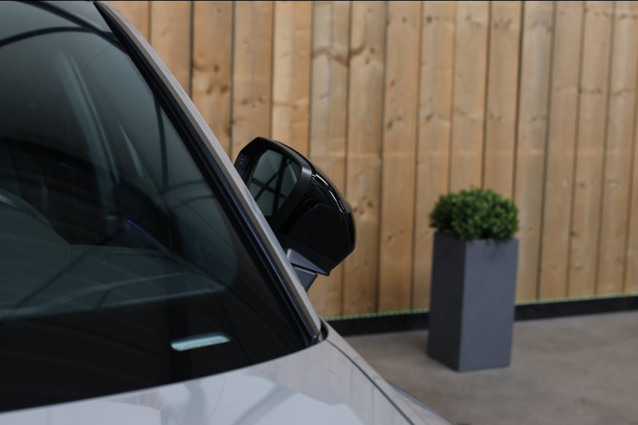 Audi RSQ3 Sportback TFSI *Keramisch*Pano*360 Camera*Sonos*Matrix*