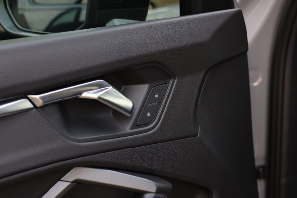 Audi RSQ3 Sportback TFSI *Keramisch*Pano*360 Camera*Sonos*Matrix*