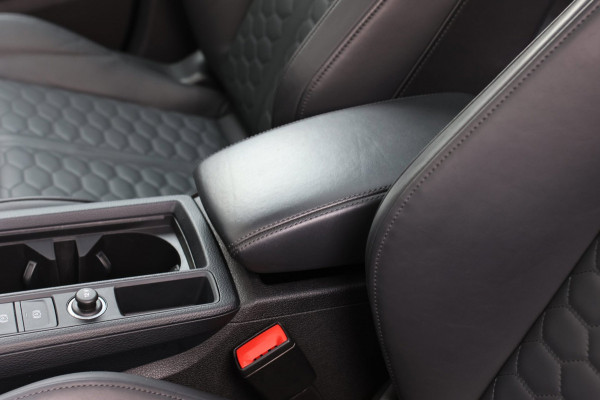 Audi RSQ3 Sportback TFSI *Keramisch*Pano*360 Camera*Sonos*Matrix*