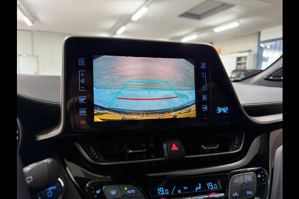 Toyota C-HR 1.8 Hybrid Style | Leder | JBL | ACC | Lane Assist | Camera | Bluetooth | Climate | NAP |