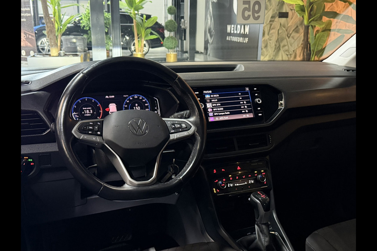Volkswagen T-Cross 1.0 TSI Style | Automaat | Digitale Cockpit | CarPlay | Stoelverwarming | Trekhaak | LED | Rijklaar