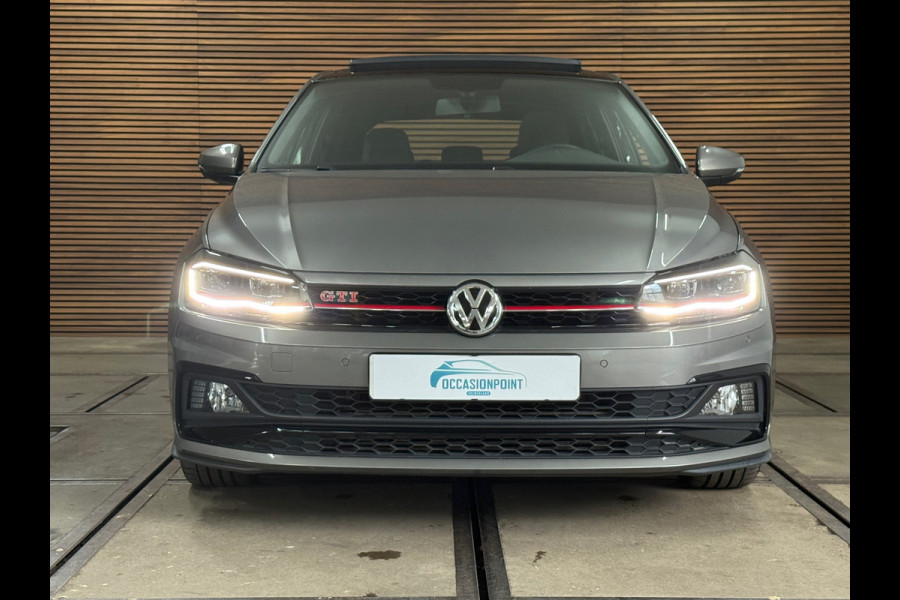 Volkswagen Polo 2.0 TSI GTI | Panorama | ACC | Virtual Cockpit | Camera | Park Assist | Blind Spot | LED | Dealer onderhouden