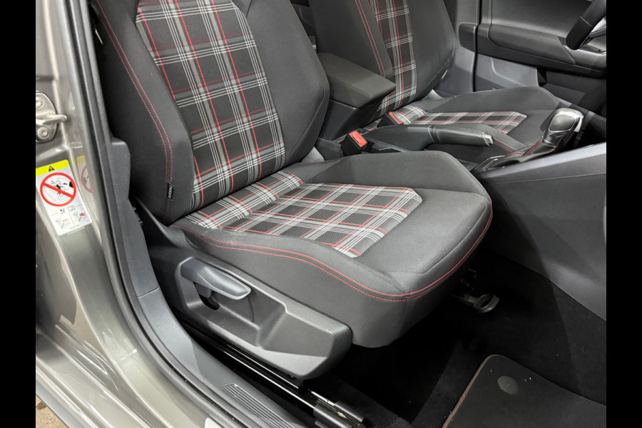 Volkswagen Polo 2.0 TSI GTI | Panorama | ACC | Virtual Cockpit | Camera | Park Assist | Blind Spot | LED | Dealer onderhouden