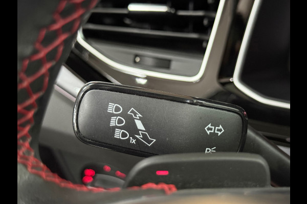 Volkswagen Polo 2.0 TSI GTI | Panorama | ACC | Virtual Cockpit | Camera | Park Assist | Blind Spot | LED | Dealer onderhouden