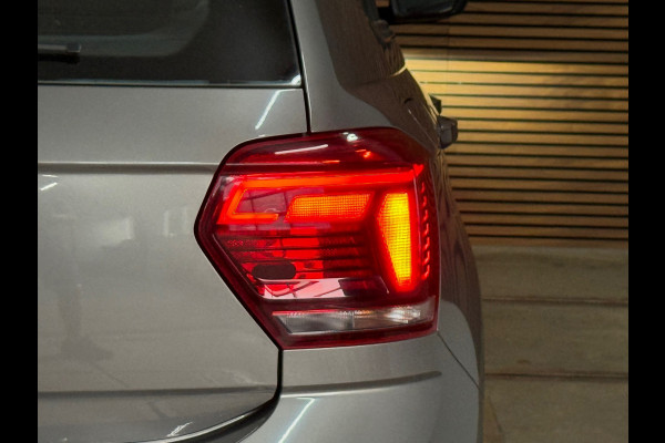 Volkswagen Polo 2.0 TSI GTI | Panorama | ACC | Virtual Cockpit | Camera | Park Assist | Blind Spot | LED | Dealer onderhouden