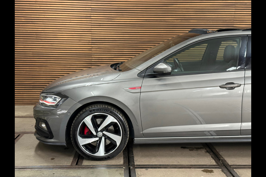 Volkswagen Polo 2.0 TSI GTI | Panorama | ACC | Virtual Cockpit | Camera | Park Assist | Blind Spot | LED | Dealer onderhouden