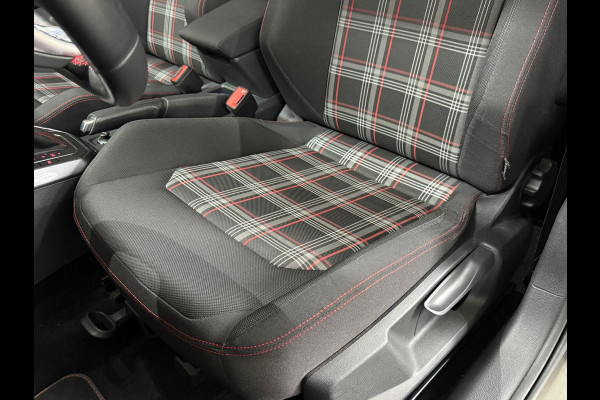 Volkswagen Polo 2.0 TSI GTI | Panorama | ACC | Virtual Cockpit | Camera | Park Assist | Blind Spot | LED | Dealer onderhouden