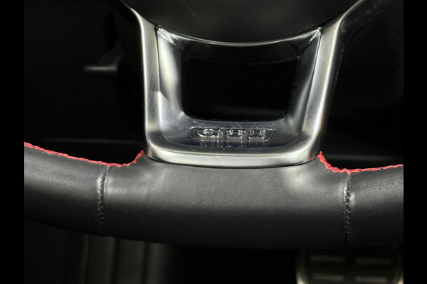 Volkswagen Polo 2.0 TSI GTI | Panorama | ACC | Virtual Cockpit | Camera | Park Assist | Blind Spot | LED | Dealer onderhouden